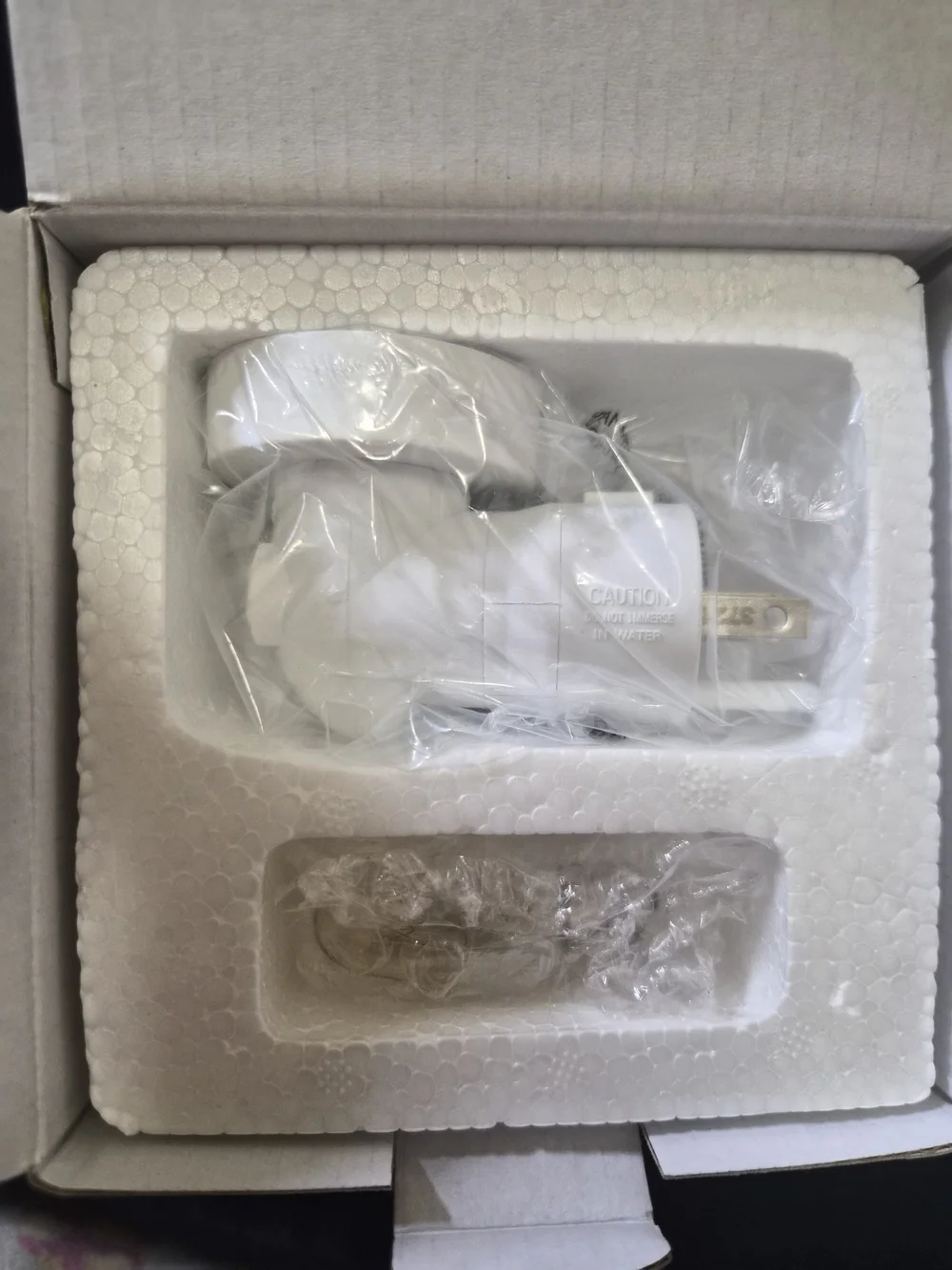 Scentsy Midnight Floral Plug-In Warmer - White